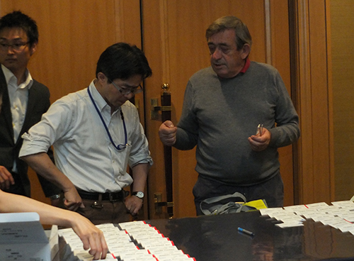 A. Maruta (l., local organizer) and Prof. M. Carcassi (scientific head) discussing